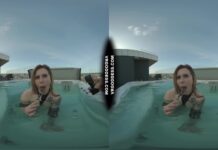 Hot Babe Melonie Rooftop Jacuzzi Dildo Masturbation