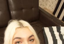 POV Cosplay Sex With Tiny Blonde Mia Cheers