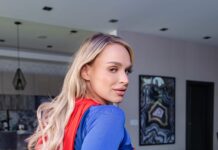 Supergirl (A Porn Parody)