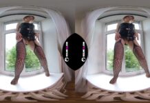 Margarita Young Teen Virtual 3D Strip On The Window